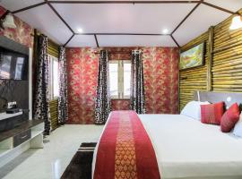 Glamwood Resort Dhanaulti, Ranked 1 in Dhanaulti，位于达纳尔蒂的酒店