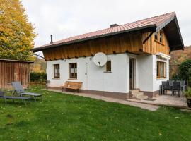 Holiday home in the Thuringian Forest，位于Wutha-Farnroda的酒店