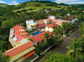 Spazio Leisure Resort, Goa，位于安君纳的度假村