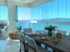 COBERTURA com belíssima vista para o mar e jacuzzi，位于伊塔佩马的酒店