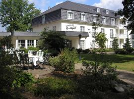 夜莺沃德酒店，位于帕德博恩施劳斯诺伊豪斯城堡公园附近的酒店