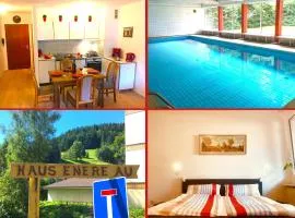 Die mit dem roten Baum