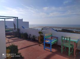Araucaria rez de chaussée terrasse vue sur mer，位于沃利迪耶的酒店