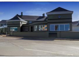 The Royal Marine Guest Accommodation，位于基尔基的酒店