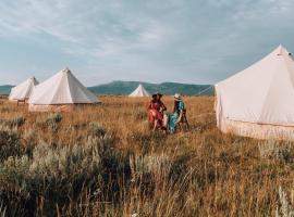 Wander Camp Yellowstone，位于艾兰帕克的度假短租房