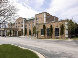 Comfort Inn & Suites Grafton-Cedarburg，位于Grafton的酒店