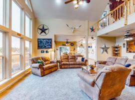 Lone Star Oasis，位于Buchanan Dam的酒店