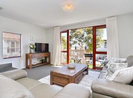 Tumeke Akaroa - Apartment - Christchurch Holiday Homes，位于阿卡罗阿的酒店