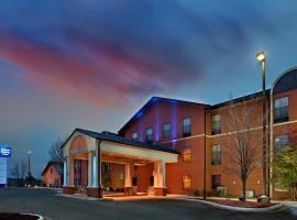 Holiday Inn Express & Suites Batesville, an IHG Hotel，位于Batesville里昂大学附近的酒店