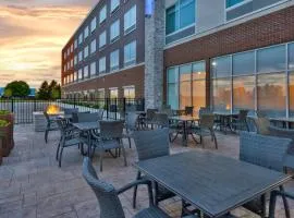Holiday Inn Express & Suites - Grand Rapids Airport - South by IHG