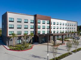 Holiday Inn Express & Suites Spring - Woodlands Area by IHG，位于斯普林的酒店