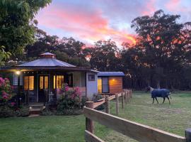 Ionaforest Yurt，位于Wingello的酒店