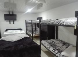 HOTELES CLEMENCIA，位于Facatativa的酒店