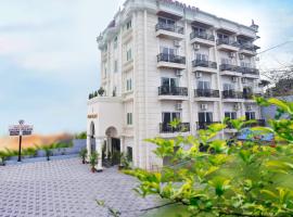 HOTEL COORG PALACE，位于马迪凯里的酒店