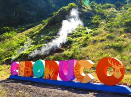 Hotel Hacienda el Ceboruco，位于Ahuacatlán的酒店