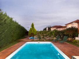 Sun, Sand, & Seclusion - Artemis with Private Pool，位于菲尼孔塔的酒店