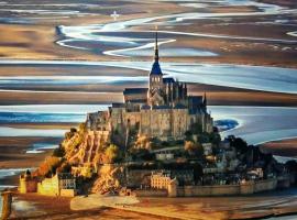 Magnifique appartement près de la mer et du Mt St Michel en Bretagne，位于滨海勒维维耶的酒店