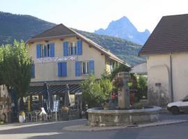 Hotel L'envie des mets，位于吕拉克鲁瓦奥特的酒店