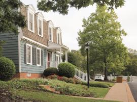 Quiet Colonial Resort Community in Historic Williamsburg，位于威廉斯堡的酒店