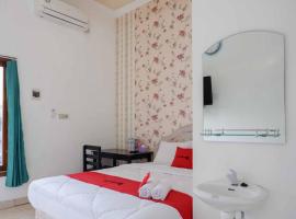 RedDoorz near RSUD Nganjuk，位于Nganjuk的酒店