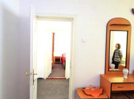 Hotel Brandusa，位于杜劳的酒店