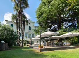 Villa Ca' Damiani Rooms & Apartments，位于卡内瓦的酒店