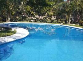 Casa con alberca Ixtapa Zihuatanejo，位于伊斯塔帕的酒店