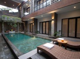 D Home Seminyak by Pramana Villas，位于塞米亚克的旅馆