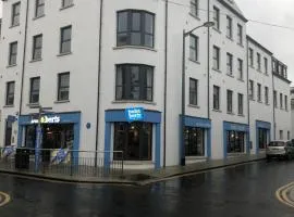 Luxury apartment in the heart of Portrush Main St