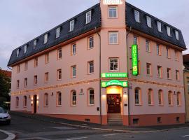 Hotel Weberhof，位于齐陶的酒店