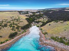 Sea Dragon Kangaroo Island，位于潘尼萧的带停车场的酒店