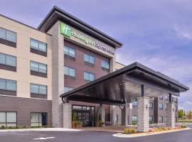 Holiday Inn Express & Suites - Olathe West, an IHG Hotel