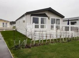 3 bedroom Lodge at Pevensey Bay