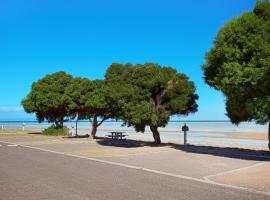 Discovery Parks - Whyalla Foreshore，位于怀阿拉的酒店