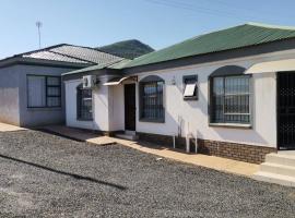 Kgakgamela Road Lodge，位于伯格斯堡的酒店