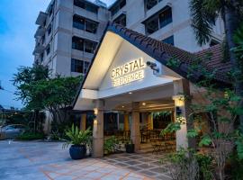 Crystal Resort Korat，位于呵叻的酒店