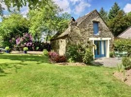 Hayloft at Kergudon Gîtes, Couples' gîte with pool