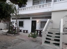 Suite frente a la playa，位于普拉亚斯的海滩酒店