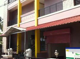 Hotel Jeyabharathi，位于Kuzhittura的酒店