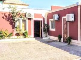 Sunny Hotel - Günəşli Otel，位于巴库的酒店