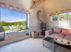Romantic cottage in pretty village with great pubs - Stoke Cartlodge