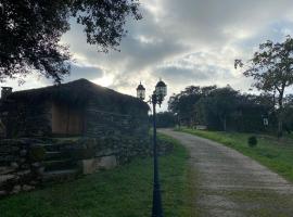 complejo rural el prado，位于Logrosán的酒店