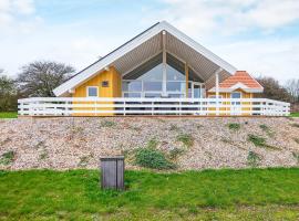8 person holiday home in Nordborg，位于诺德堡的酒店
