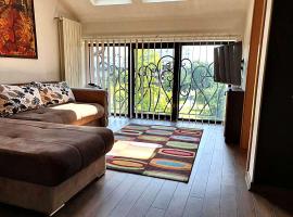 Alo Alo Apartman 4，位于克鲁舍瓦茨的酒店