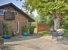 Modern Entertainment Getaway Off Sacramento River!