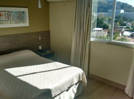 Mar Suites Yguassú，位于新伊瓜苏的酒店