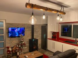 SOFROS VALLEY HILLS CHALET，位于Ayios Mamas的酒店