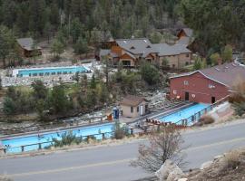 Mount Princeton Hot Springs Resort，位于布埃纳维斯塔的度假村