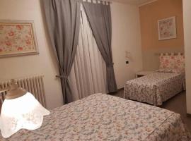 阿尔贝戈桑格里拉酒店，位于兰佐托里内塞的酒店