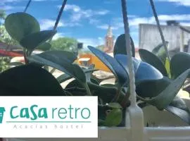 Casa Retro Acacias Hostel